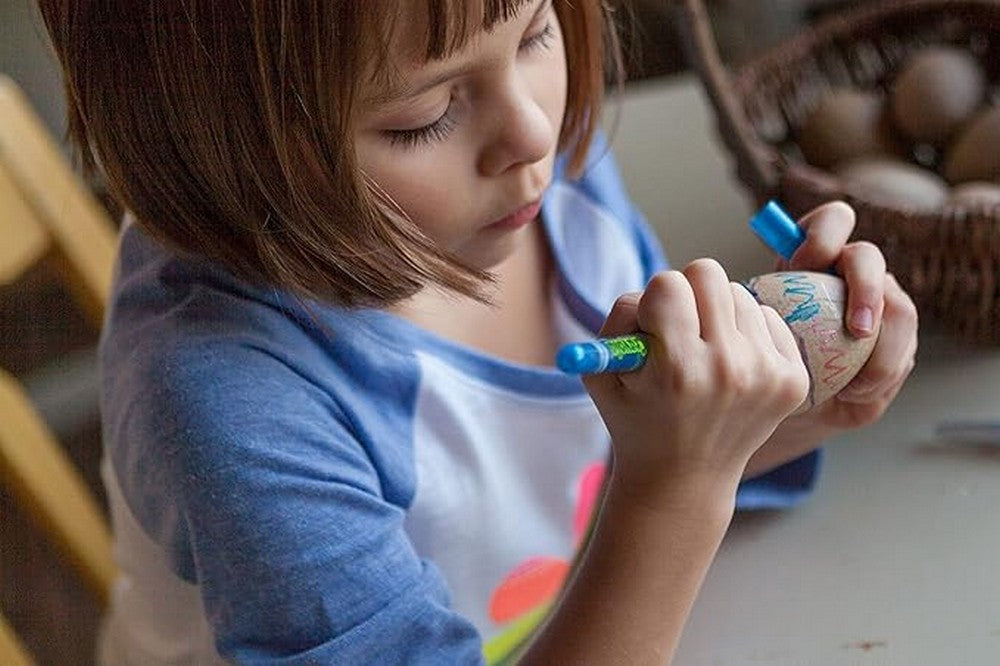 Crayola Glitter Markers - 6 Dazzling Colors, Sparkling Effect, Ideal for Art Projects, Creative Supplies, Fine Tip, Kids Art Supplies
