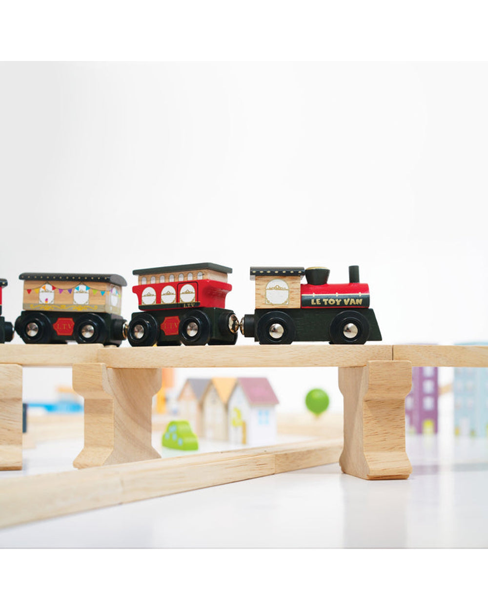 Le Toy Van Royal Express Train Red