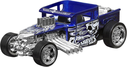 Hot Wheels Pull-Back Speeders Toy Car in 1:43 Scale, Pull Car Backward & Release to Race