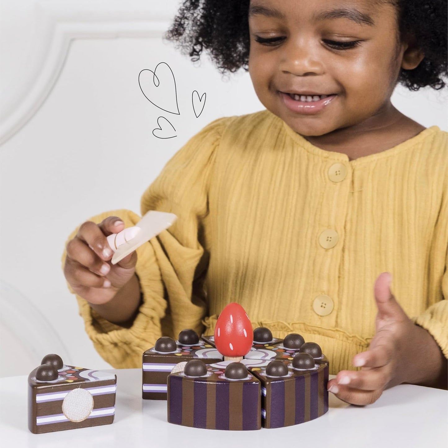 Le Toy Van - Childrens Wooden Honeybake Chocolate Gateau Cake Food Pretend Toy | Birthday Cake Or Afternoon Tea Role Play Toy